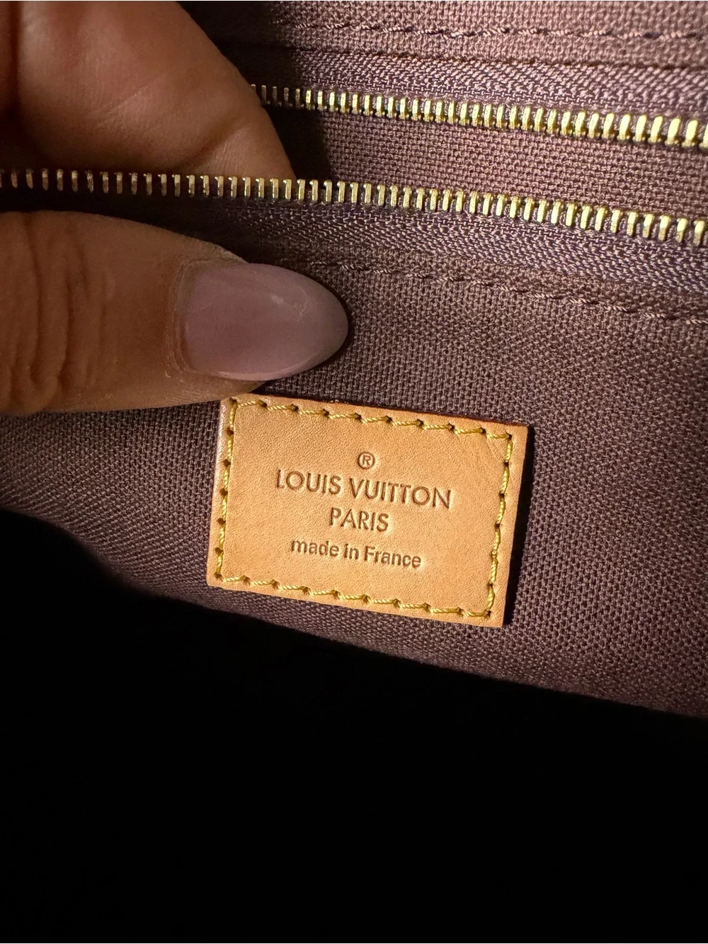 Louis Vuitton Menilmontant MM Monogram Canvas Crossbody Bag |